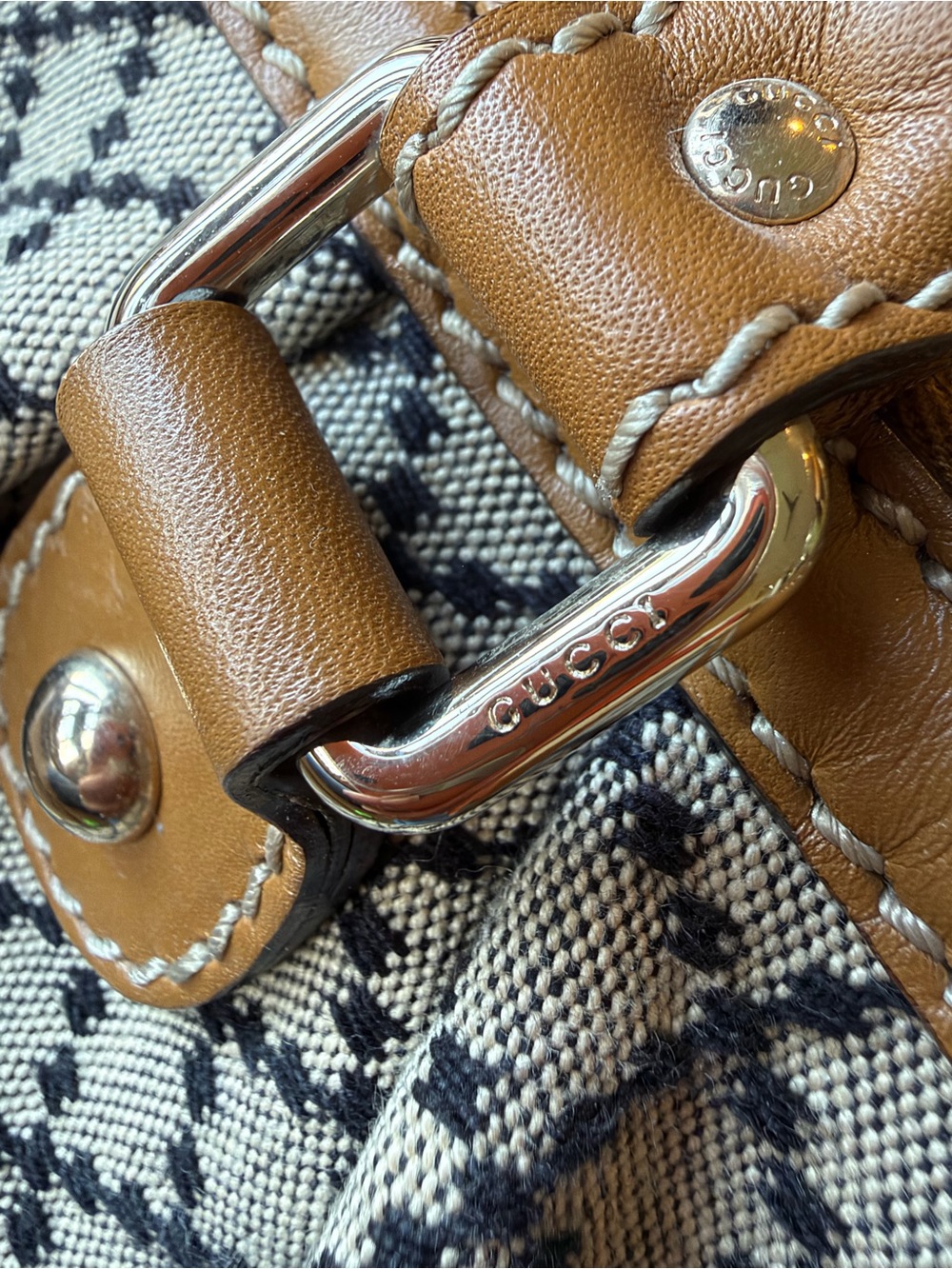 Gucci Diamante Canvas Sukey Satchel - Picture 4 of 14